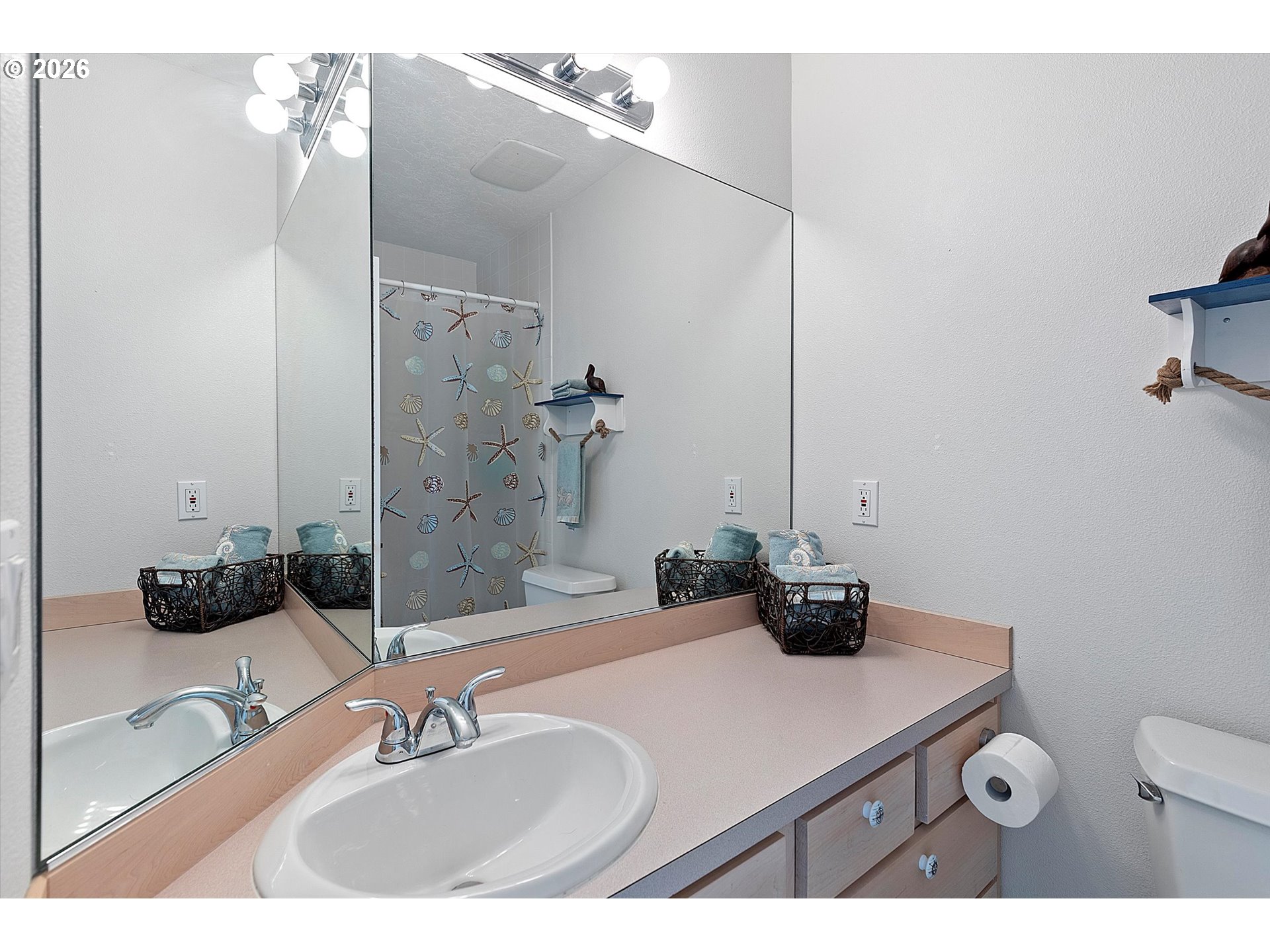 7015 Ne Neptune Dr Property Photo 36
