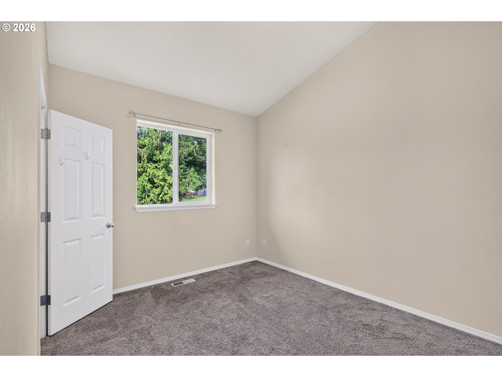 918 Ne Sunset Ct Property Photo 32