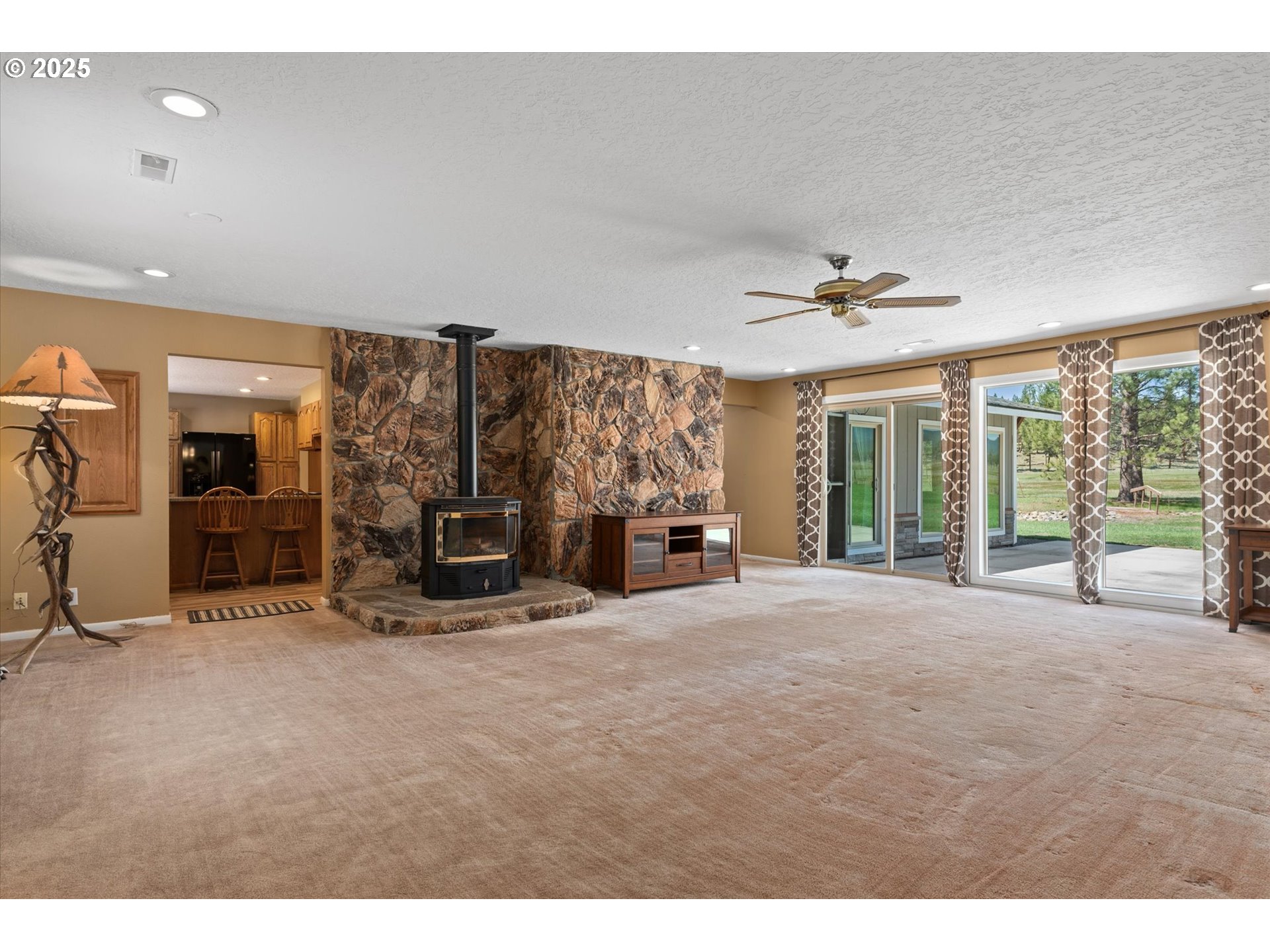 38470 Elkhorn Estates Rd Property Photo 9