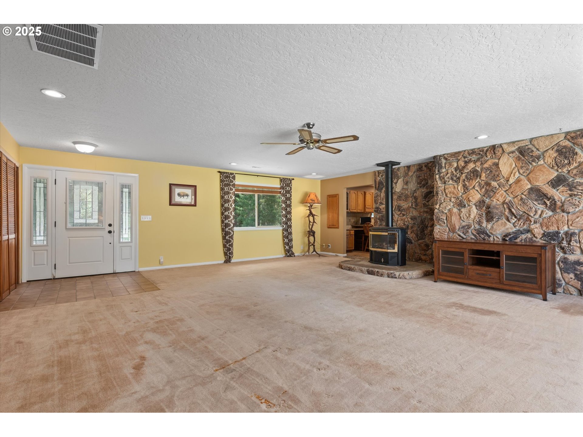 38470 Elkhorn Estates Rd Property Photo 11