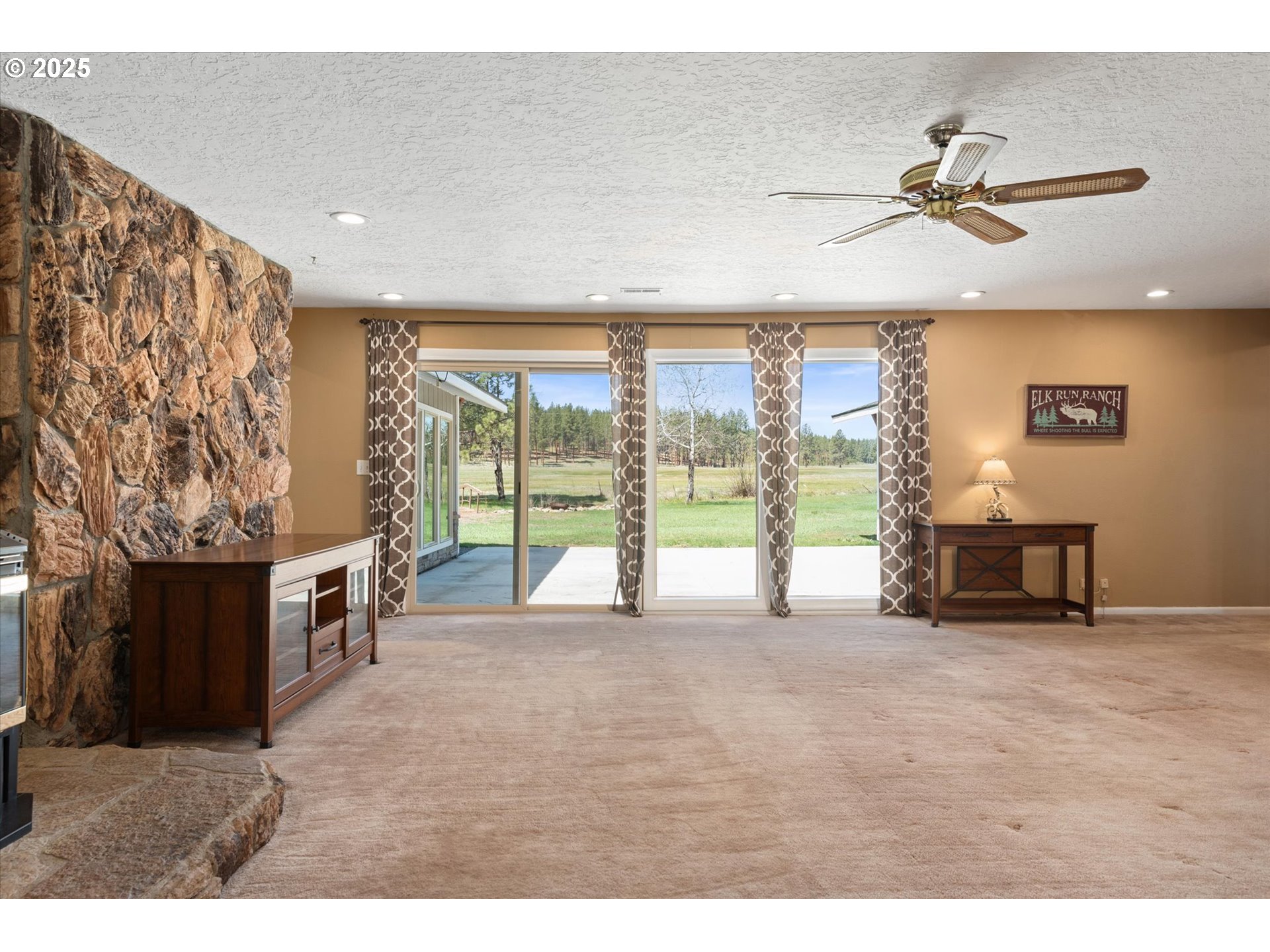 38470 Elkhorn Estates Rd Property Photo 12