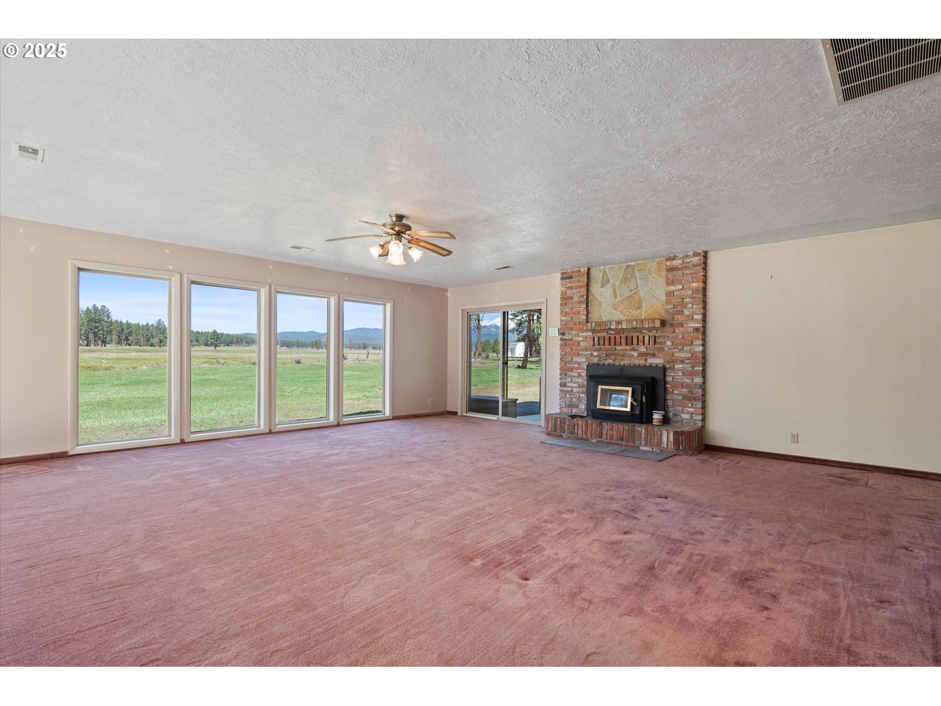 38470 Elkhorn Estates Rd Property Photo 13