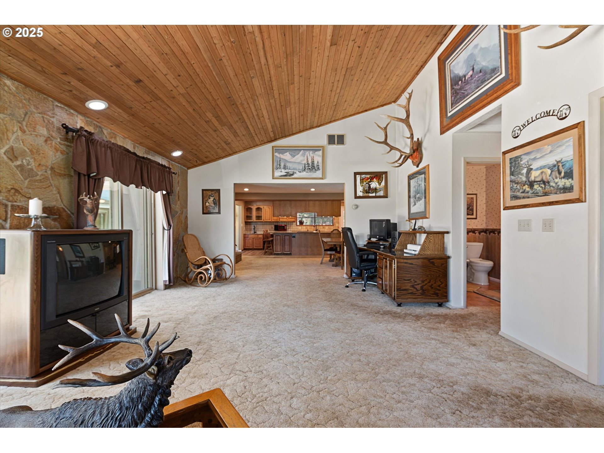38470 Elkhorn Estates Rd Property Photo 35