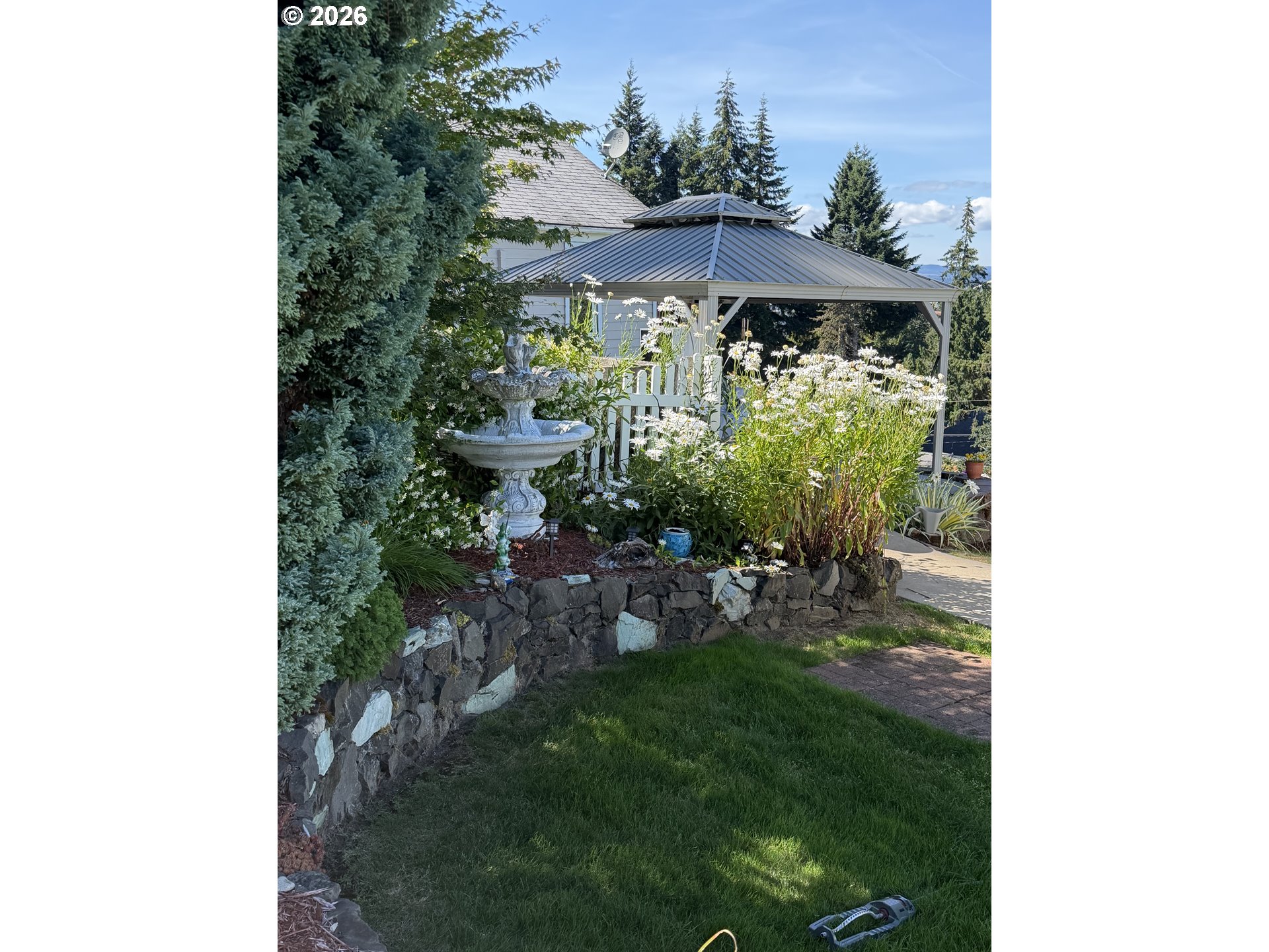 417 W E St Property Photo 5