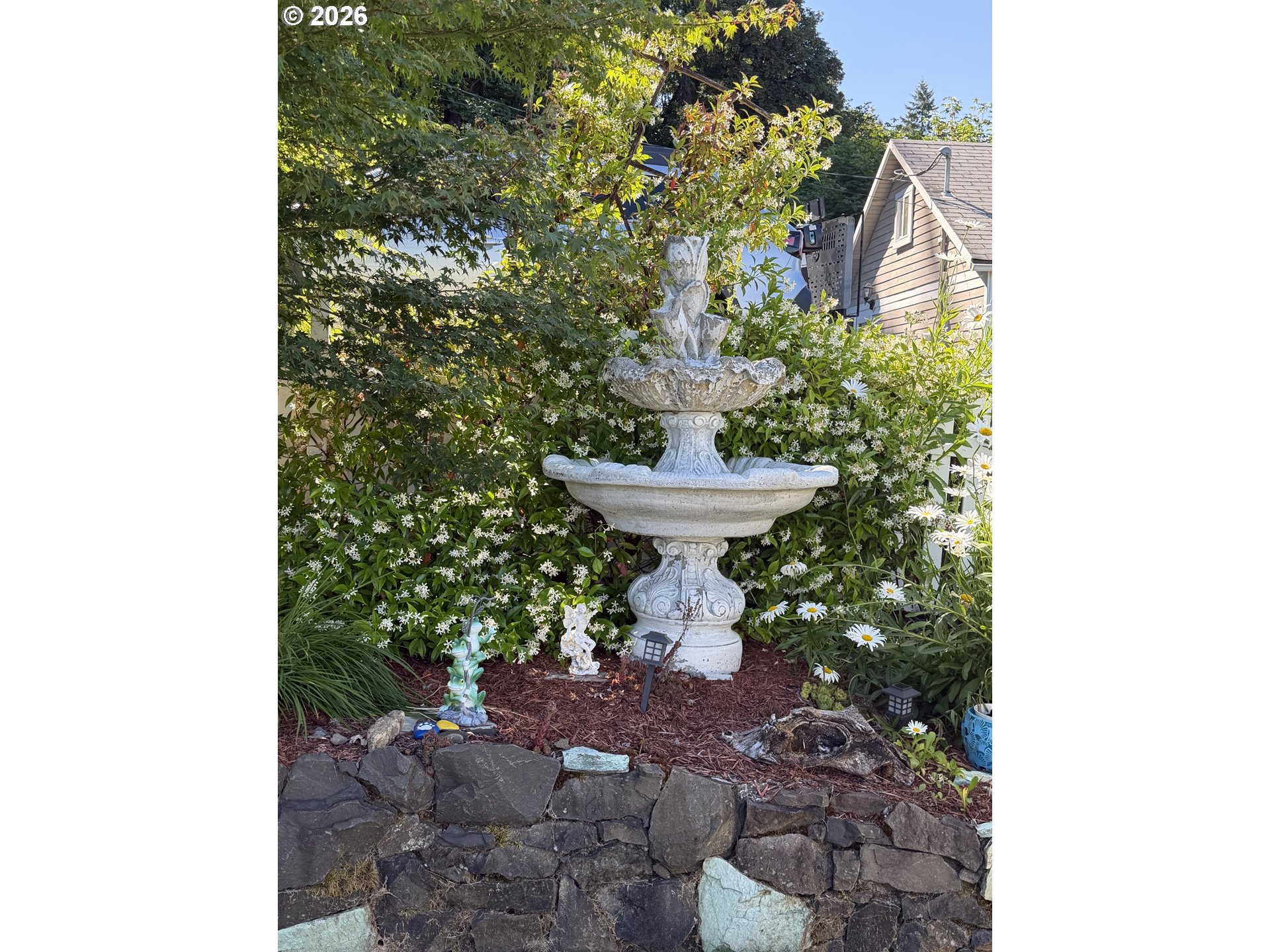 417 W E St Property Photo 6