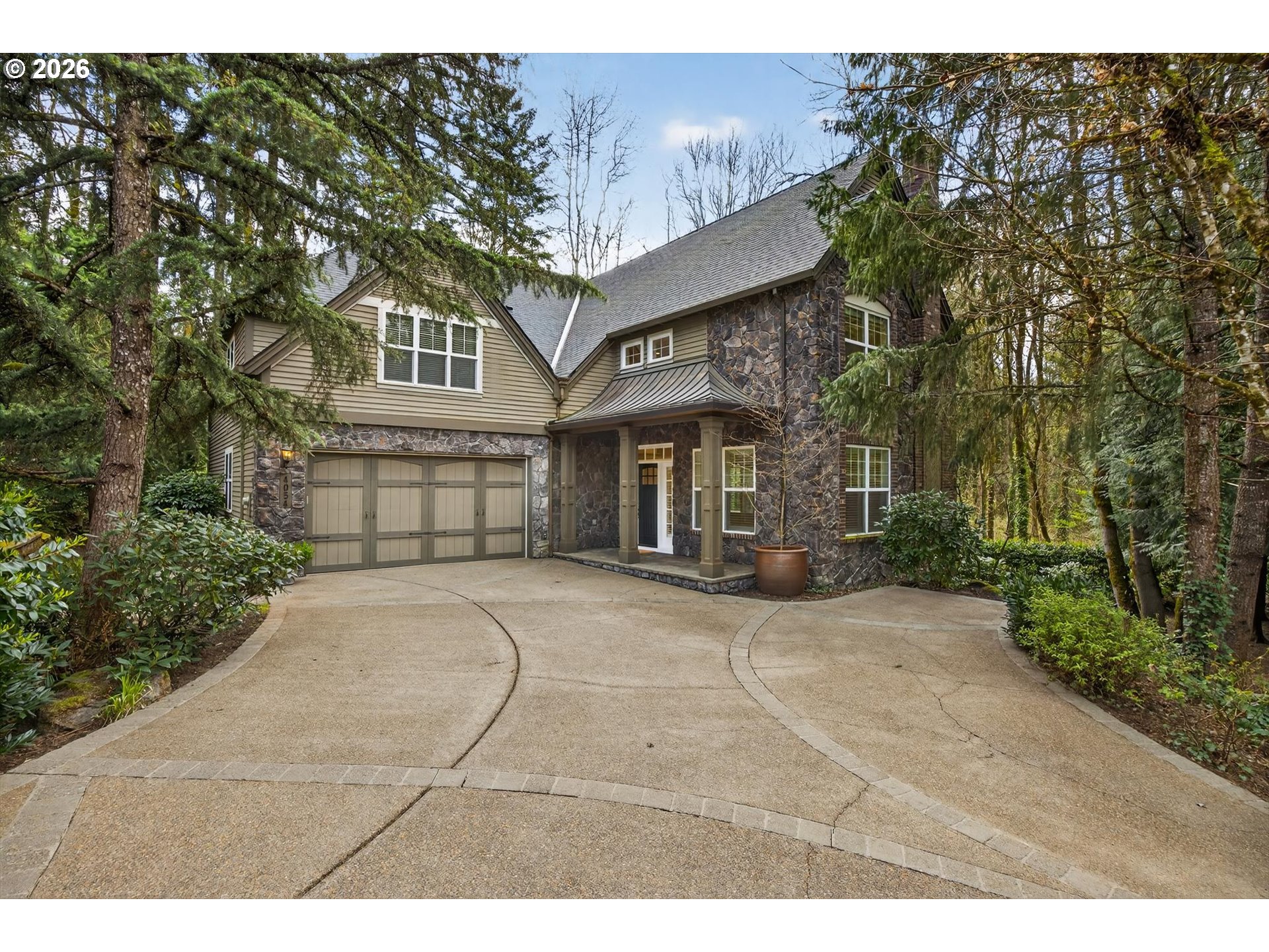 4054 CANAL WOODS CT