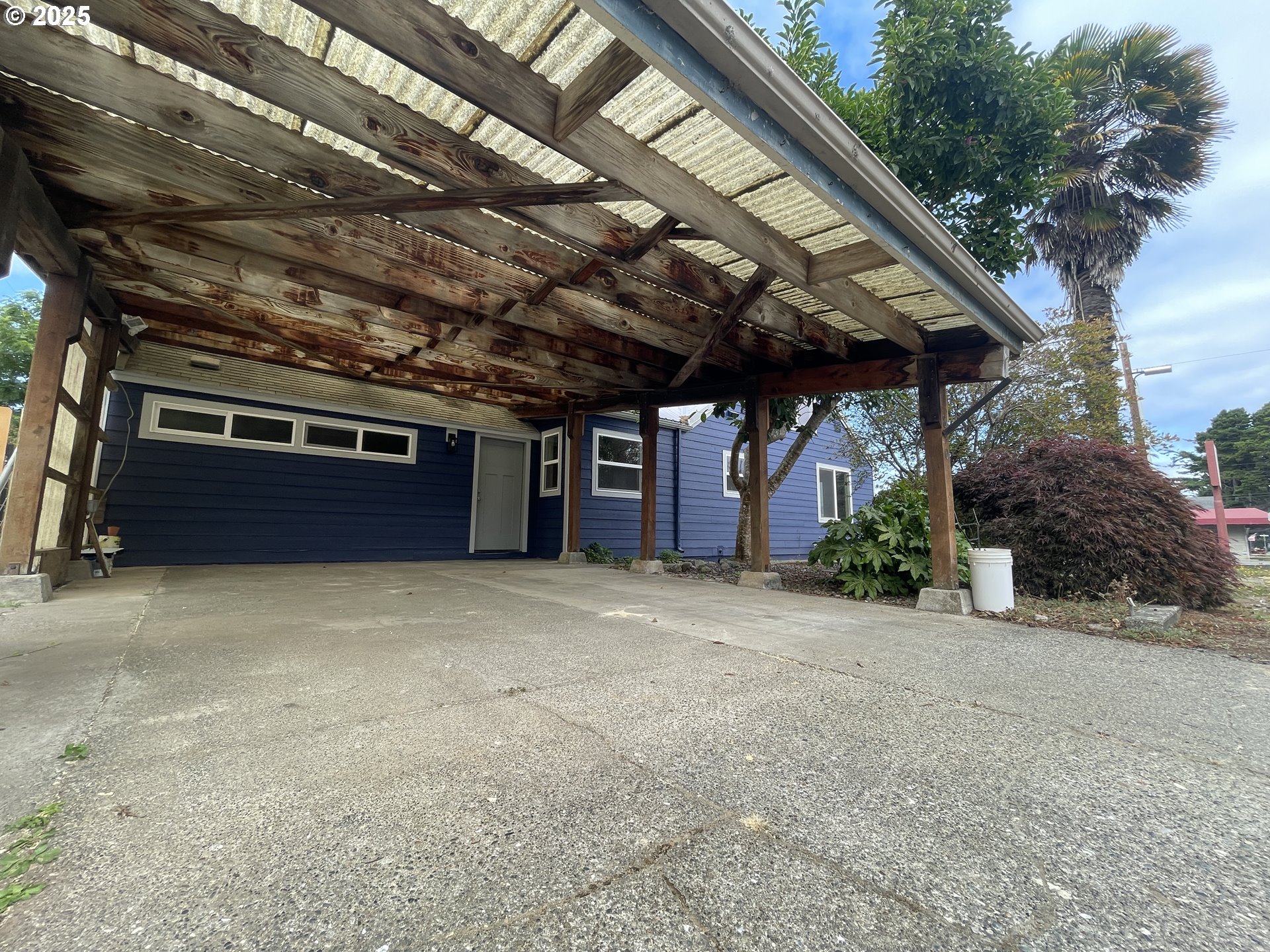890 2nd St Se Property Photo 38
