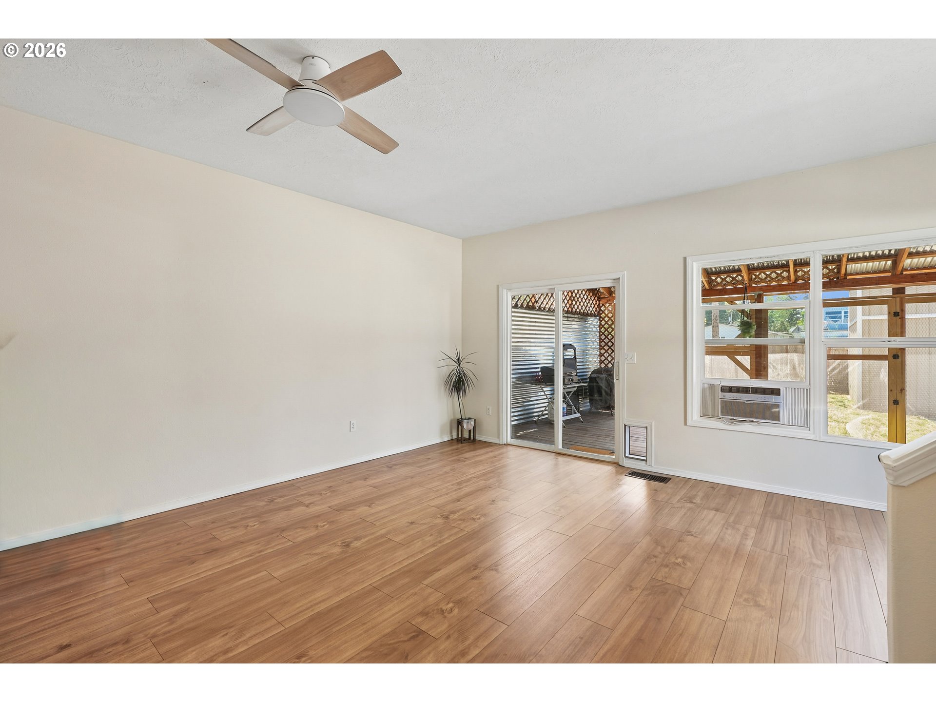 633 N Grant St #c Property Photo 7