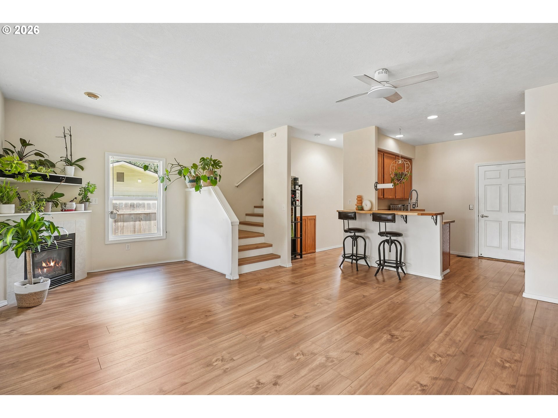 633 N Grant St #c Property Photo 9