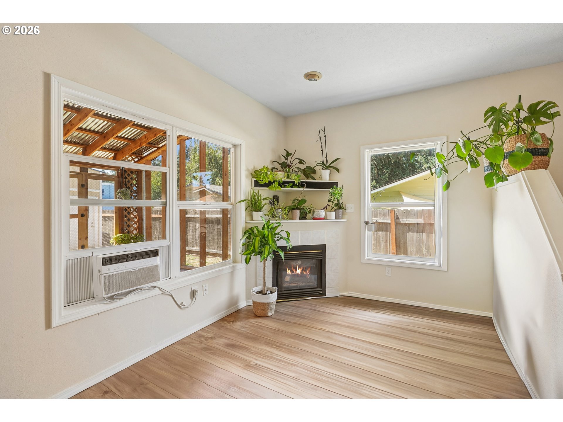633 N Grant St #c Property Photo 11