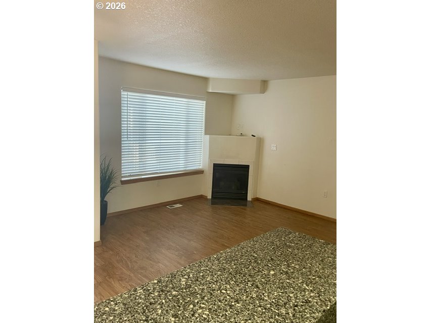 880 Se 193rd Ave Property Photo 3