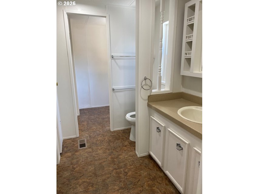 5999 Miller Rd Property Photo 13
