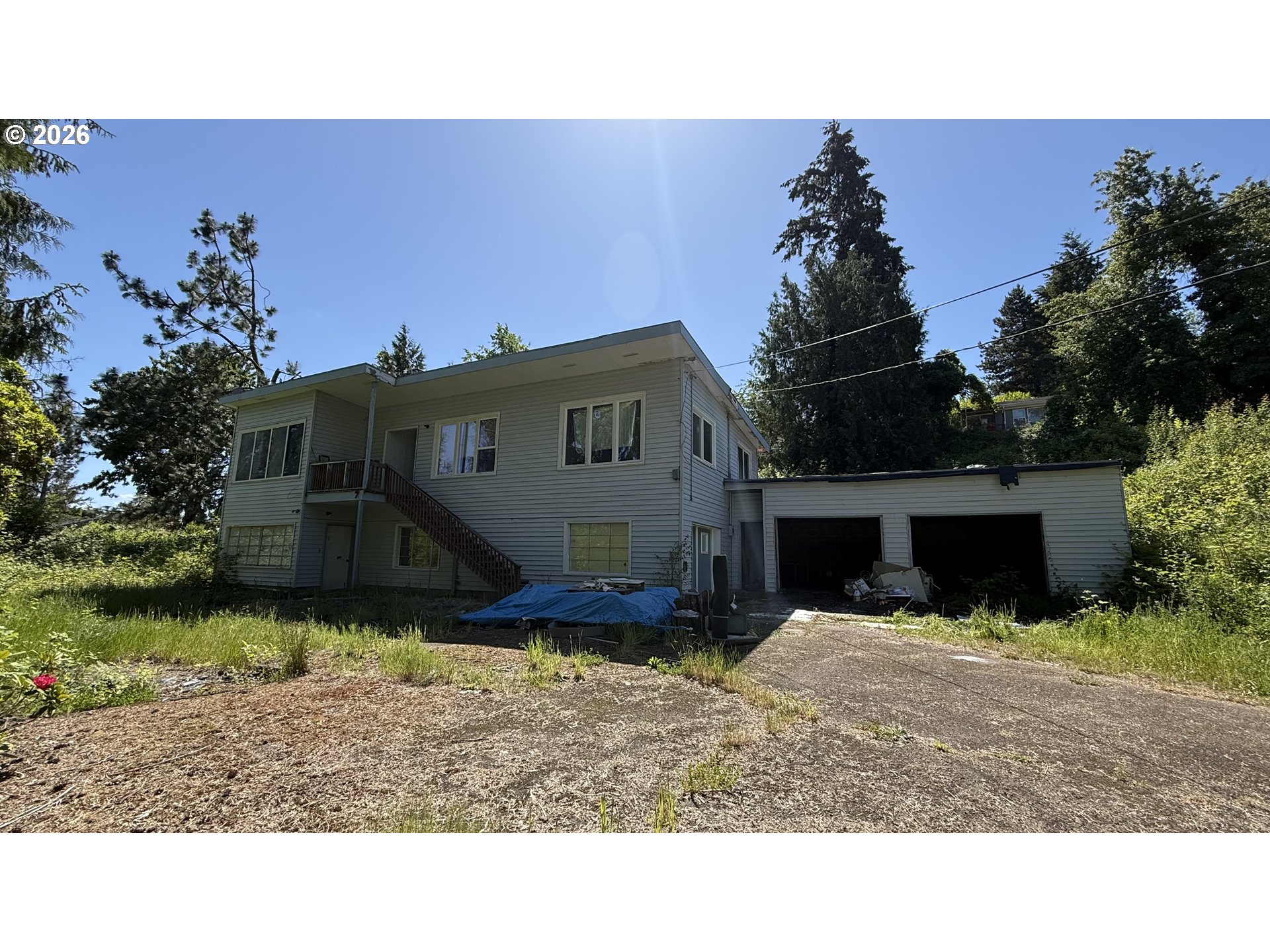 119 Beacon Hill Dr Property Photo 1