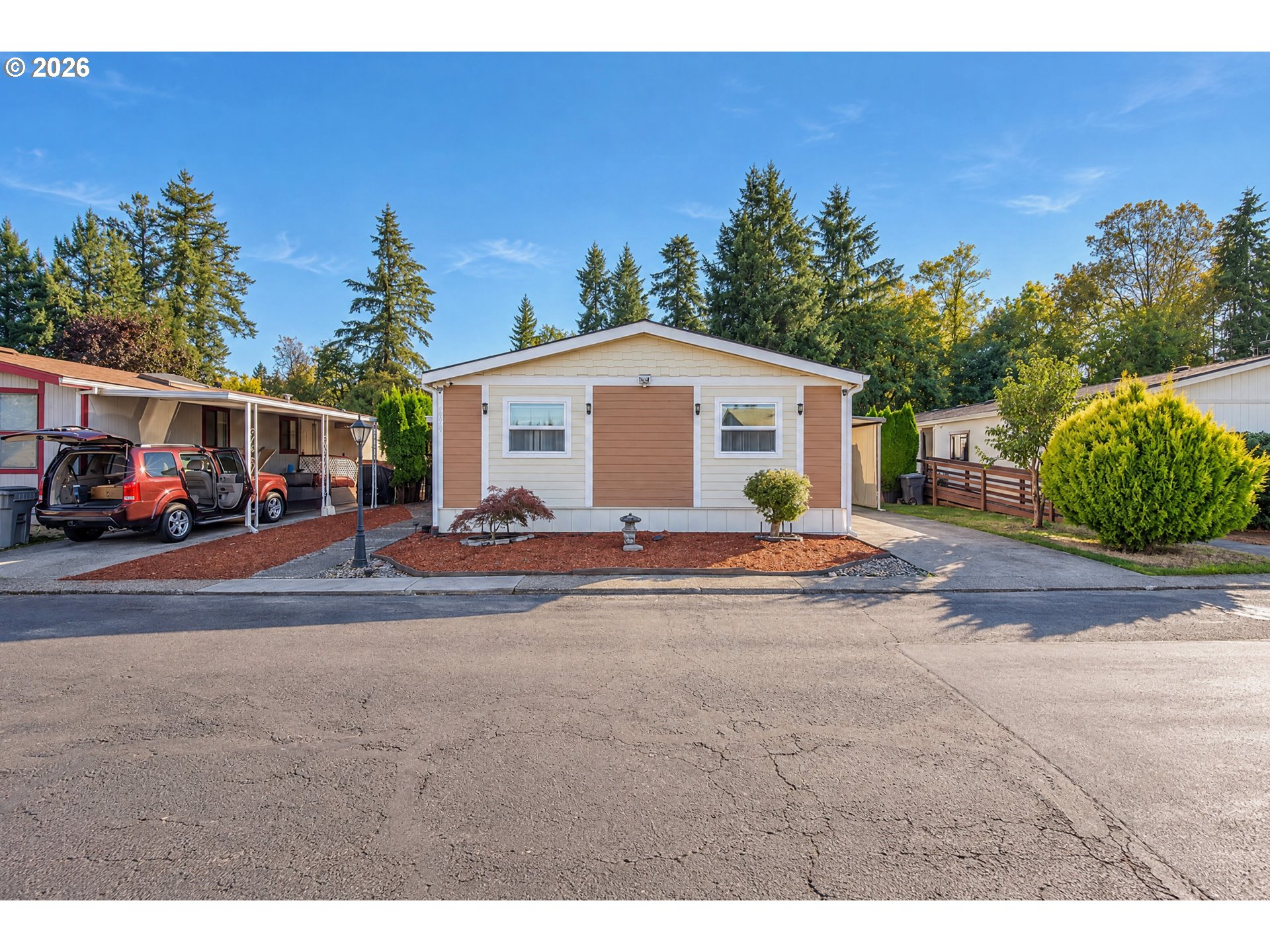 12450 Sw Fischer Rd Property Photo 1