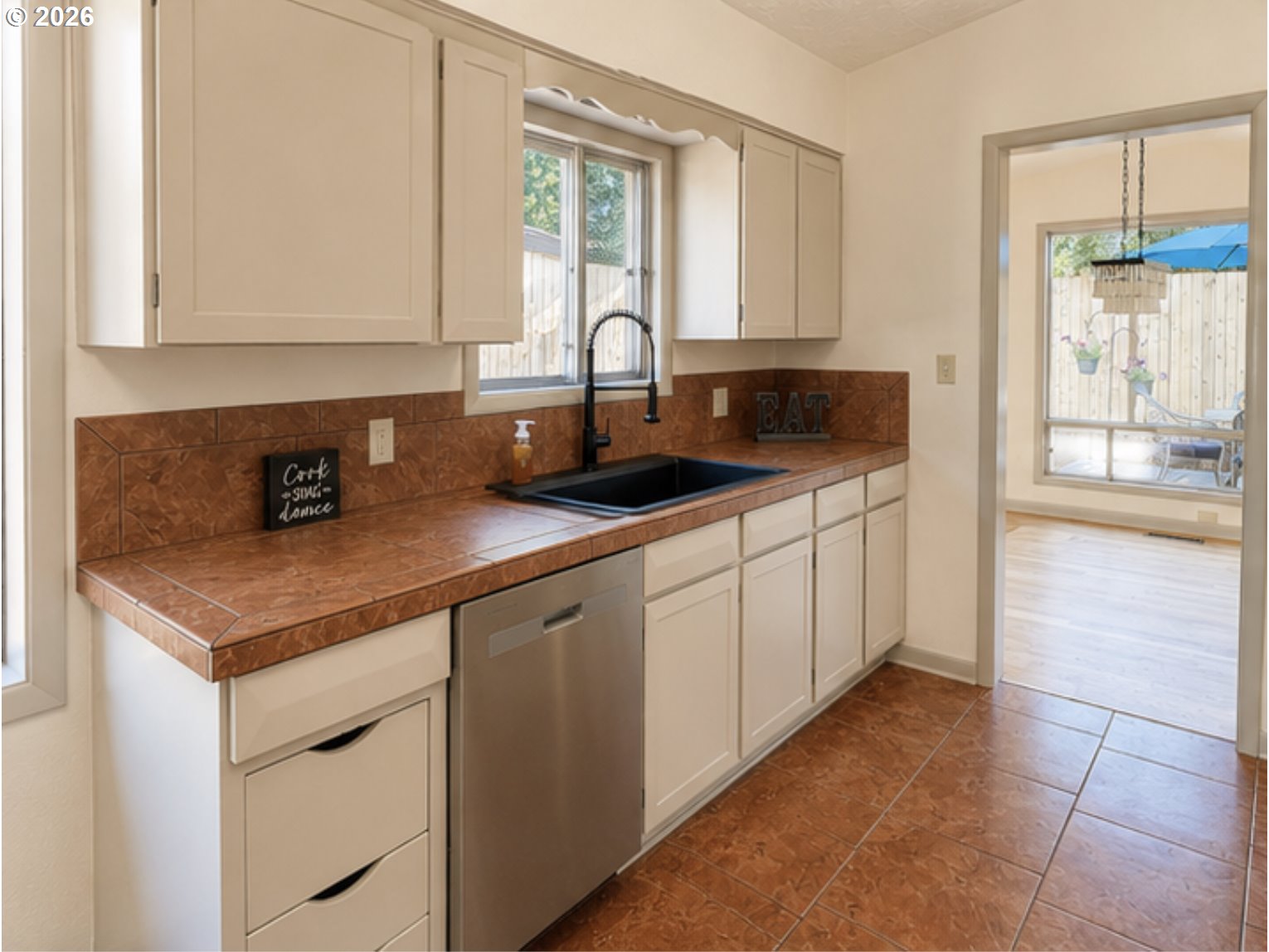 4261 Gardner Rd Property Photo 3