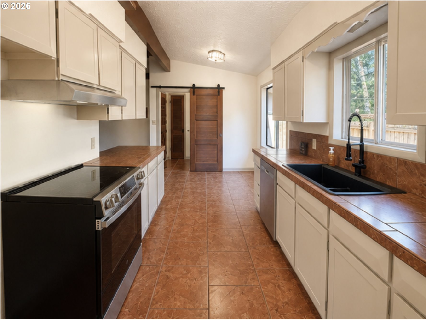 4261 Gardner Rd Property Photo 4
