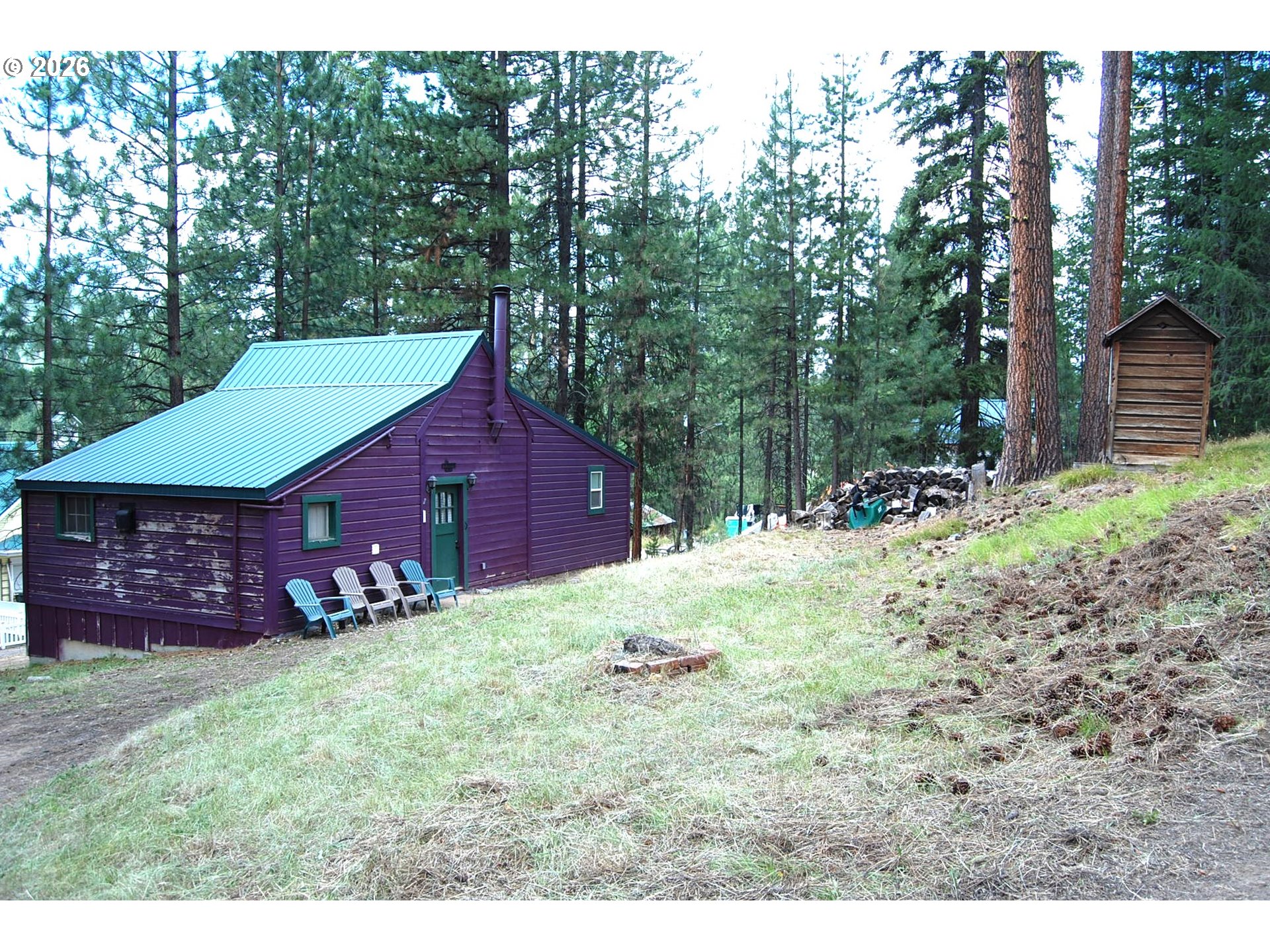 682 Cracker St Property Photo 3