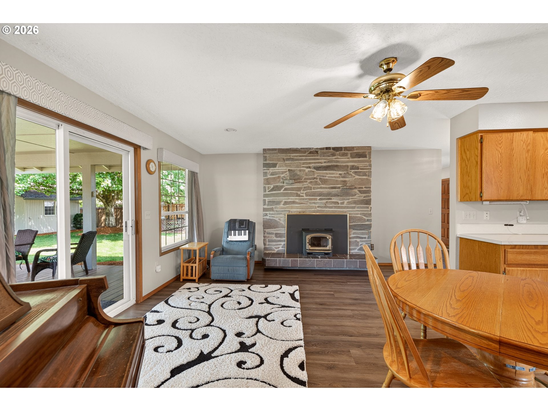 2835 Ne Leathers Ln Property Photo 13