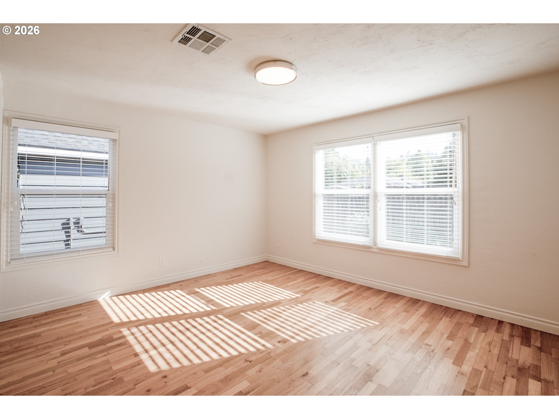 2881 River Rd Property Photo 11