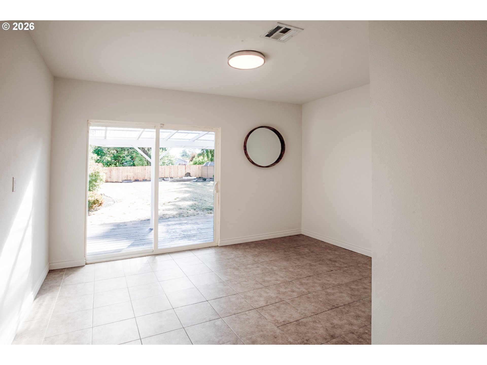 2881 River Rd Property Photo 13
