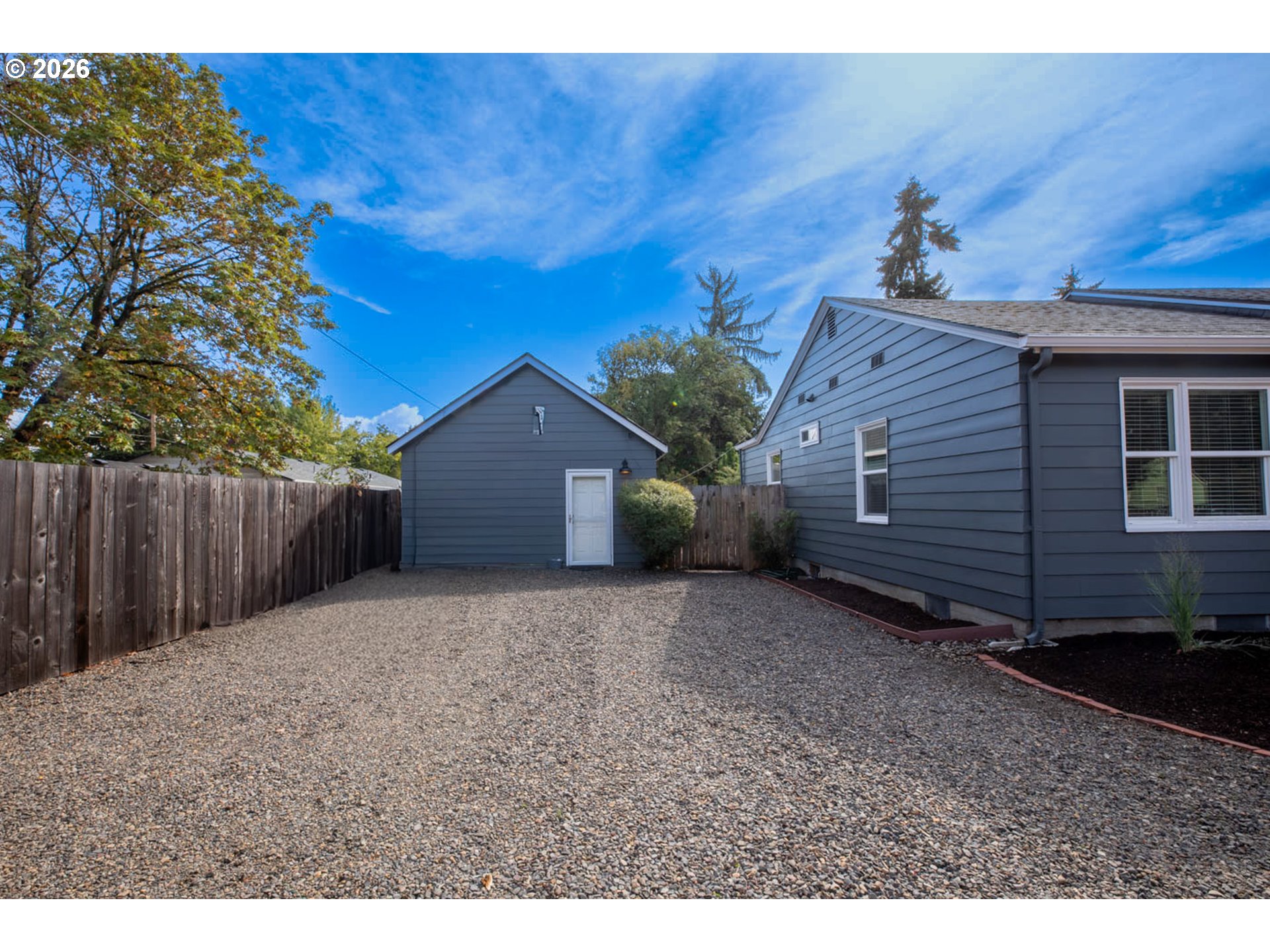 2881 River Rd Property Photo 24