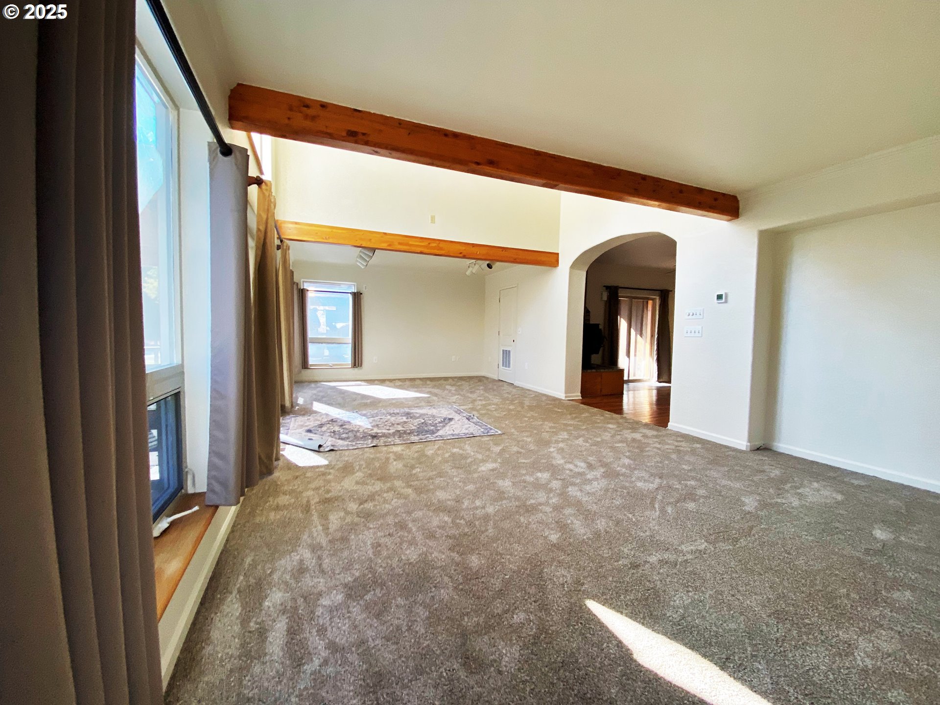 379 Mill St Property Photo 8