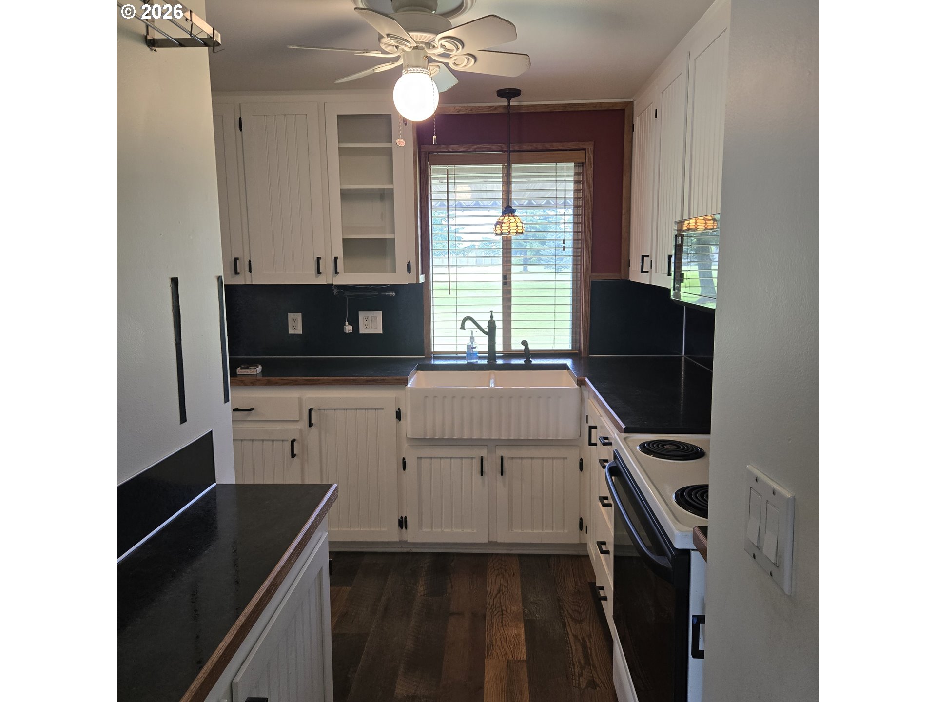 2215 Country Club Ter Property Photo 5