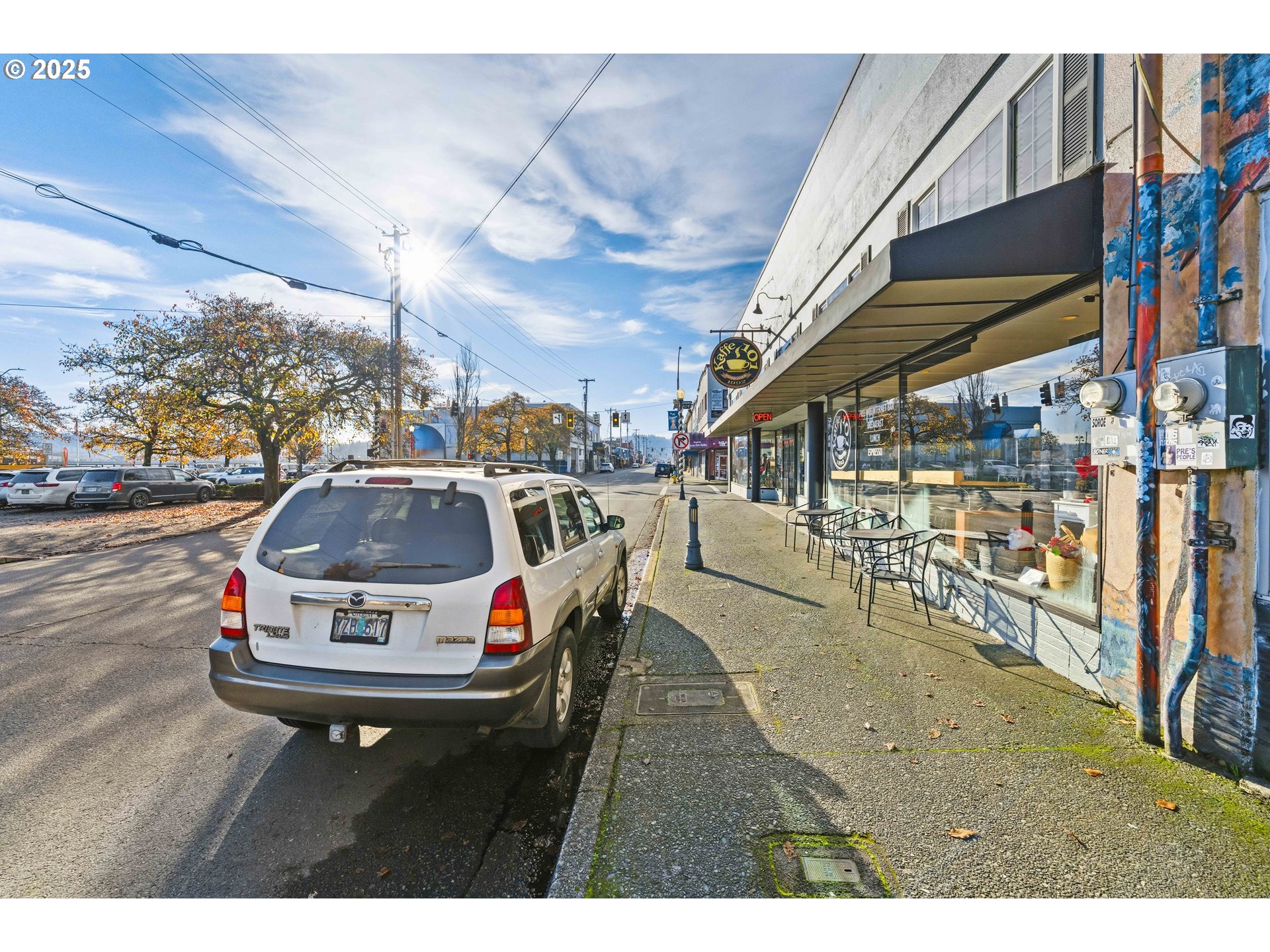 171 S Broadway St Property Photo 4