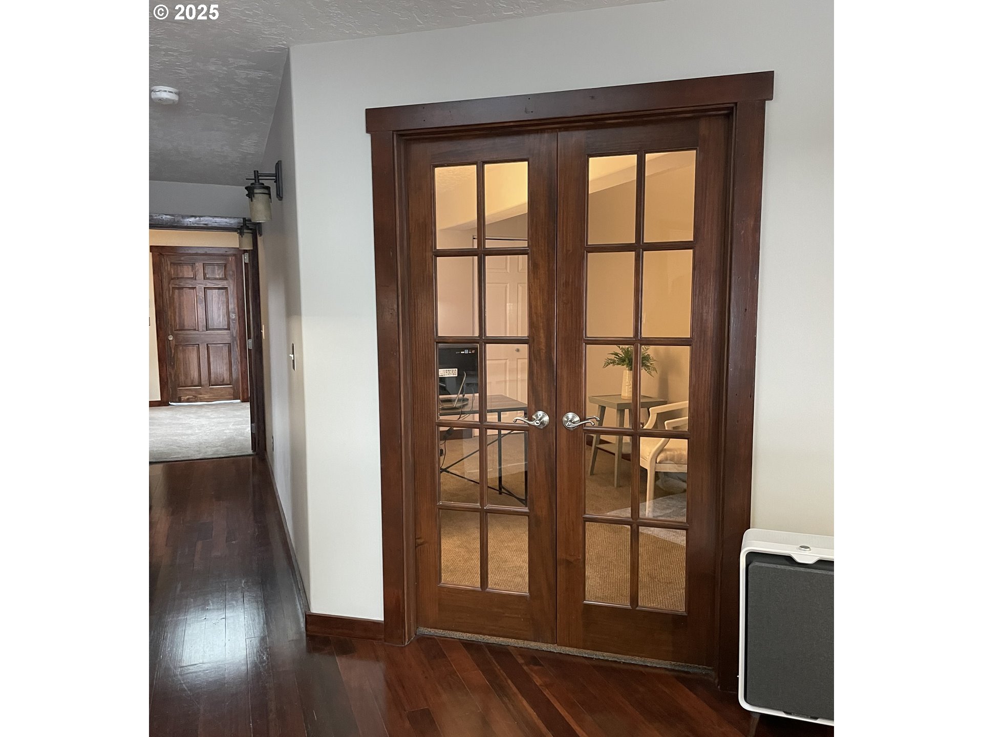 171 S Broadway St Property Photo 35