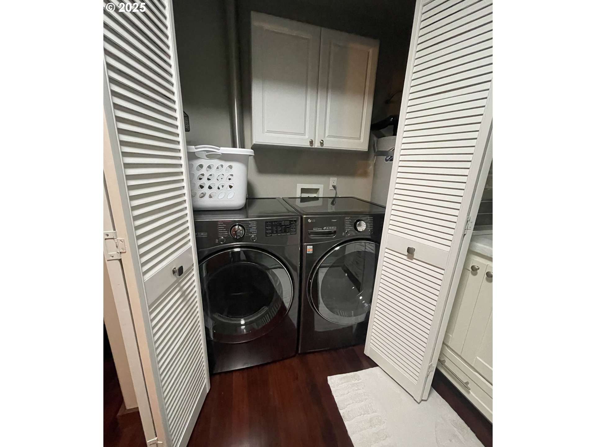 171 S Broadway St Property Photo 39