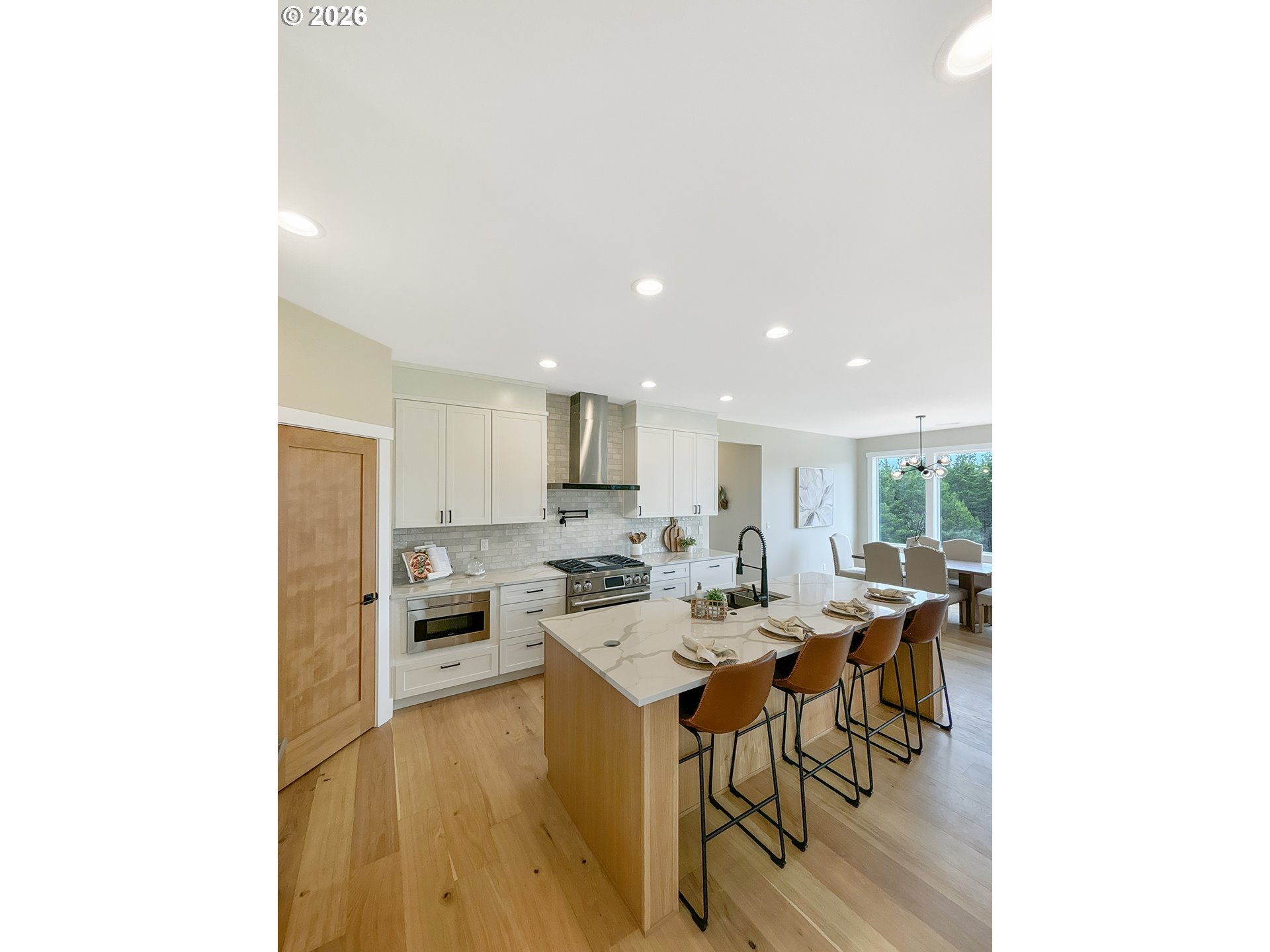 466 Meadows Dr Property Photo 13