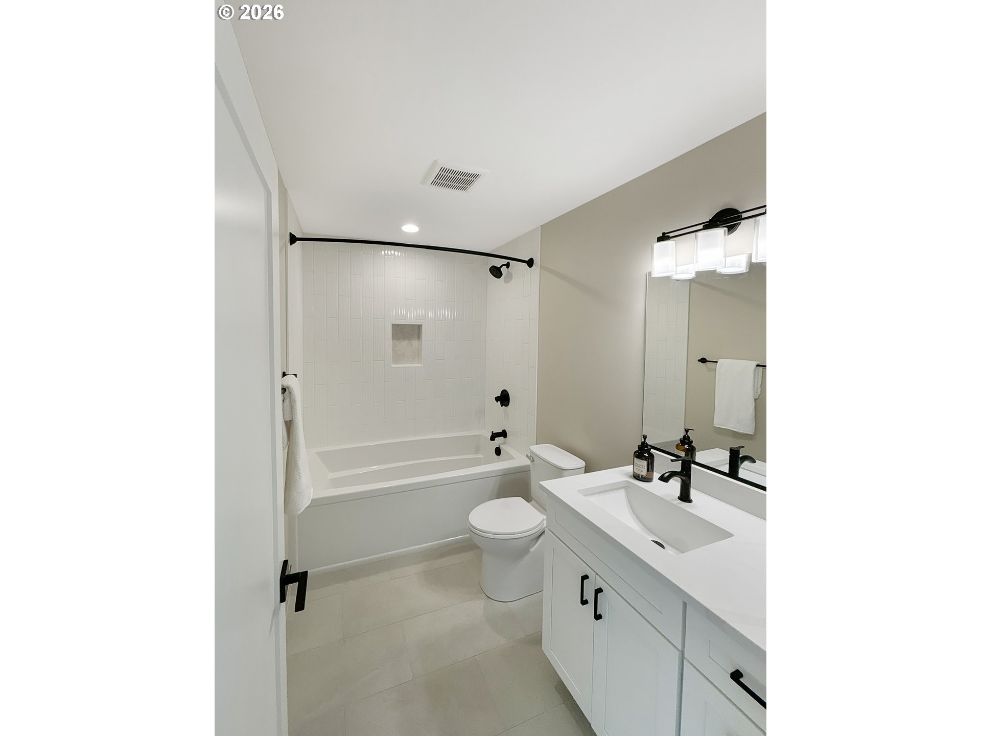 466 Meadows Dr Property Photo 20