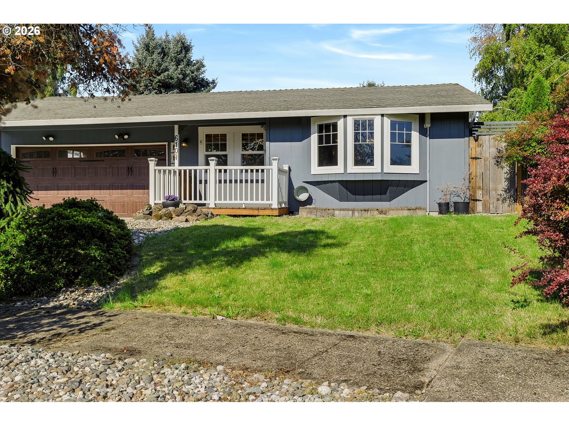 610 Se Elm St Property Photo 1