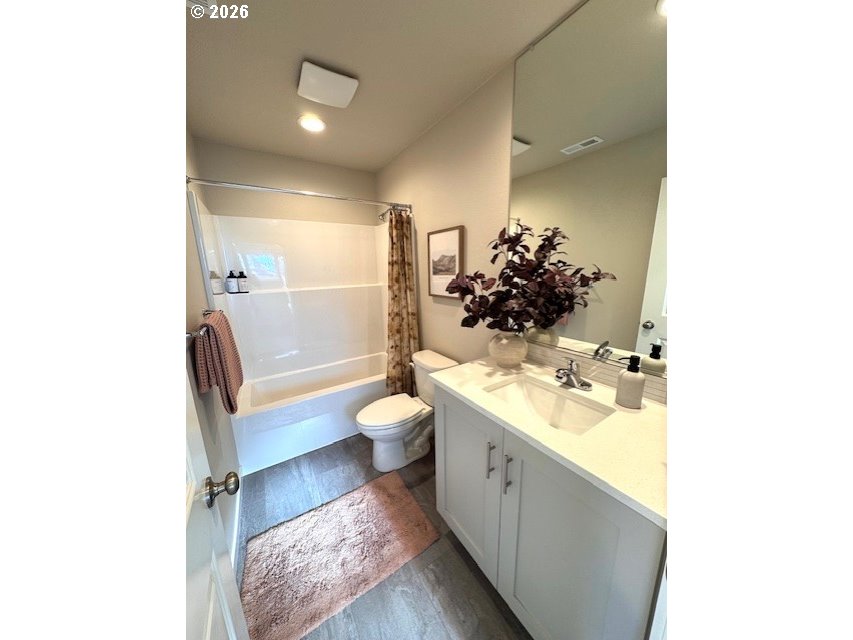 2725 S Heather St Property Photo 17