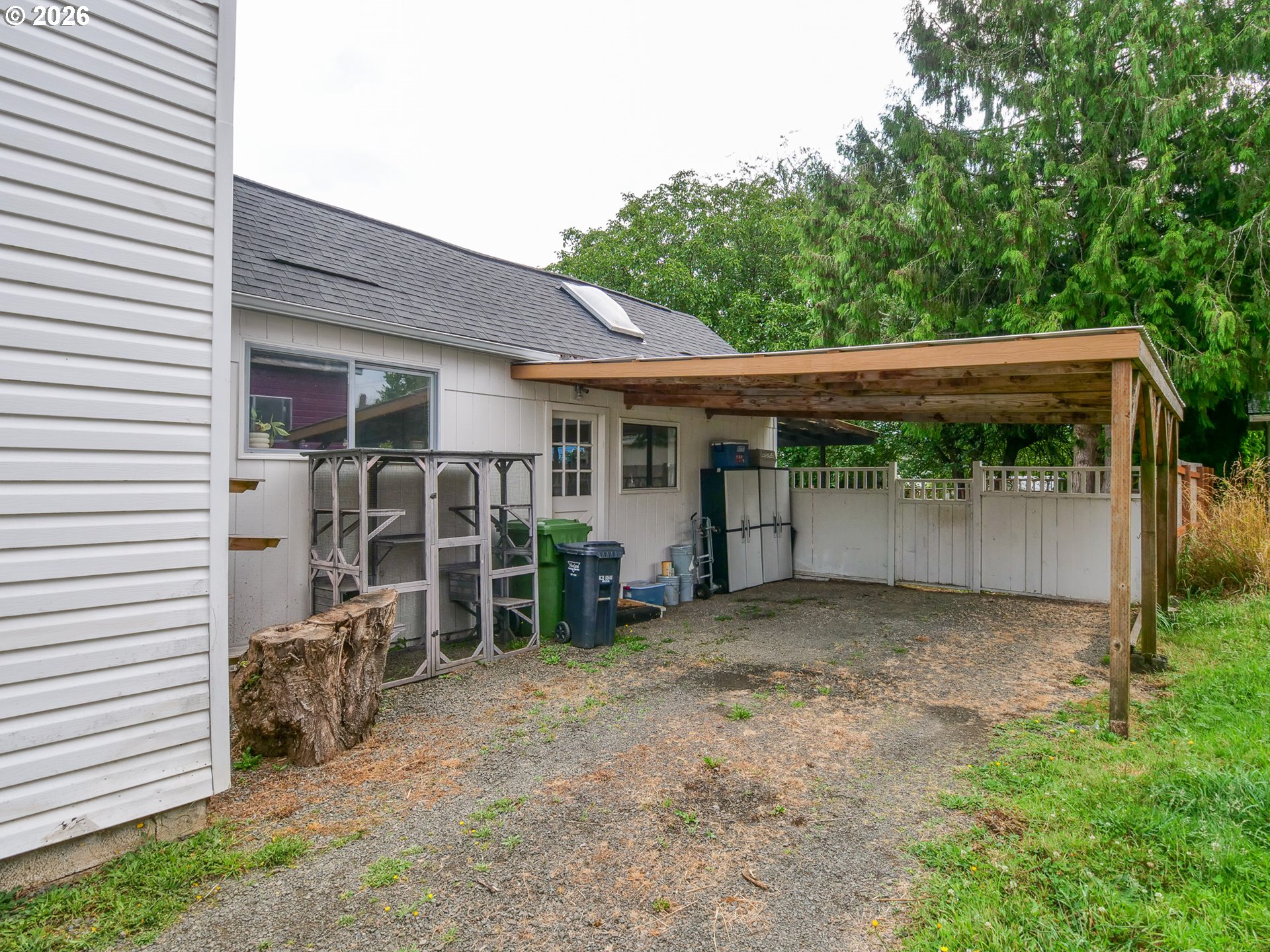 265 Bryant St Property Photo 4