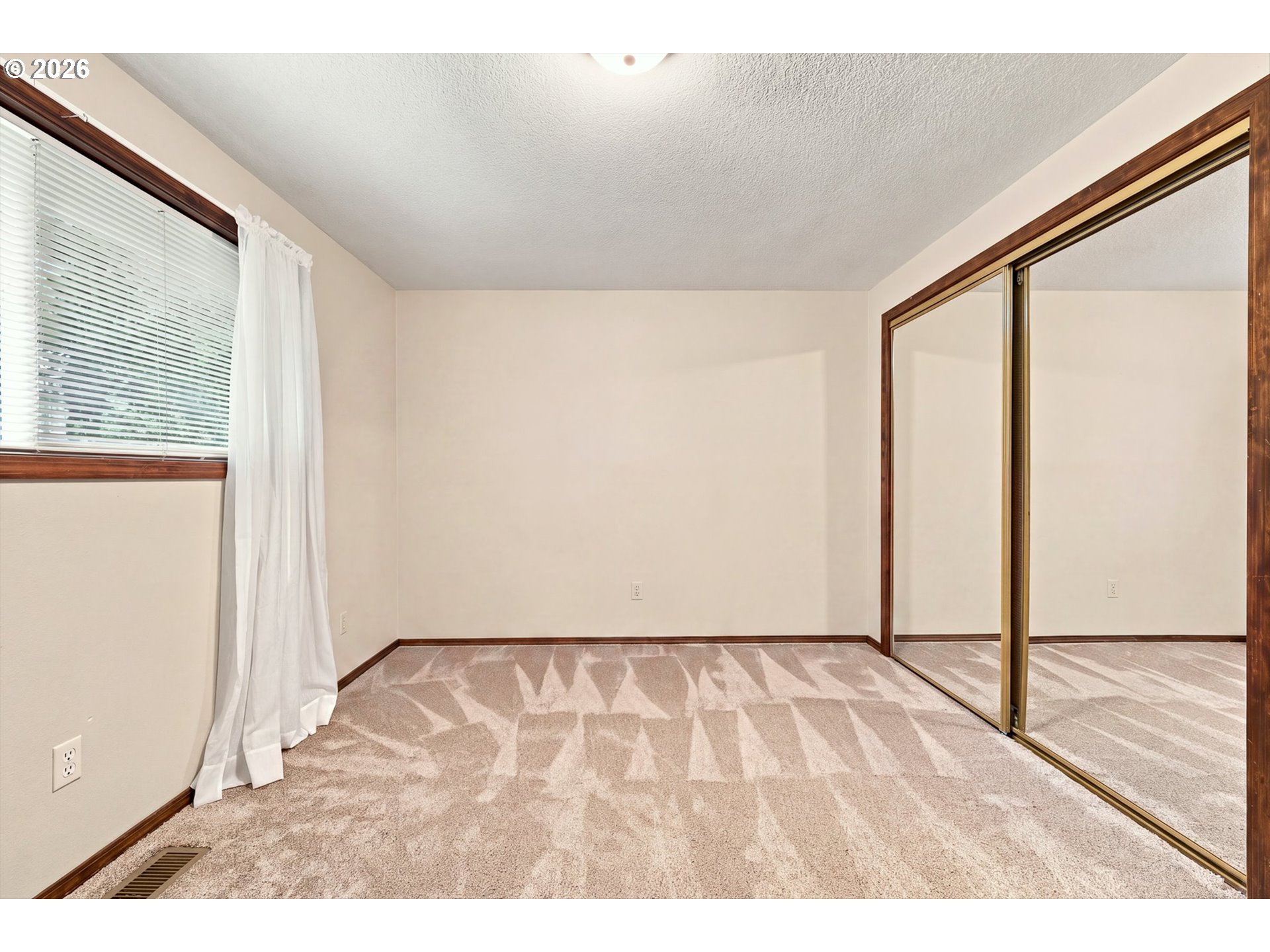 5619 Ne 68th Ave Property Photo 15