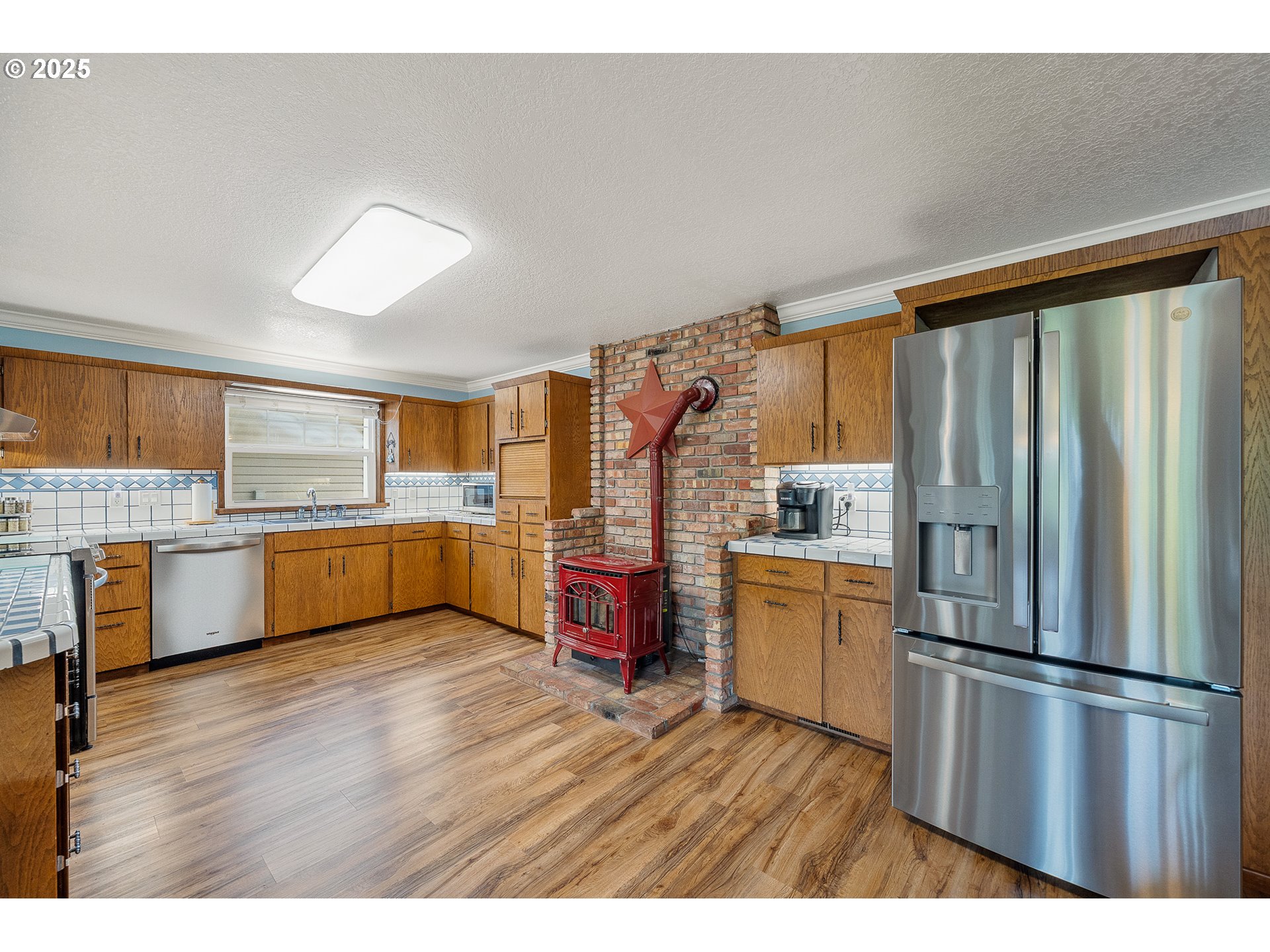 9065 Trask River Rd Property Photo 7