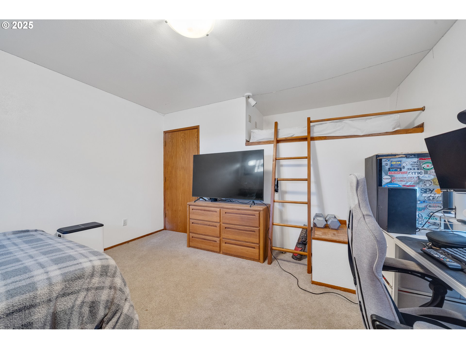 9065 Trask River Rd Property Photo 30