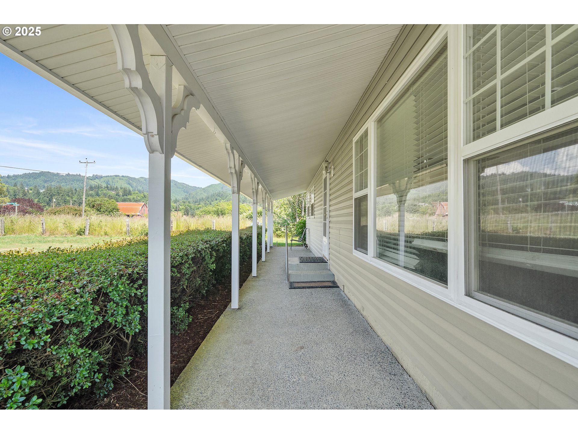 9065 Trask River Rd Property Photo 32