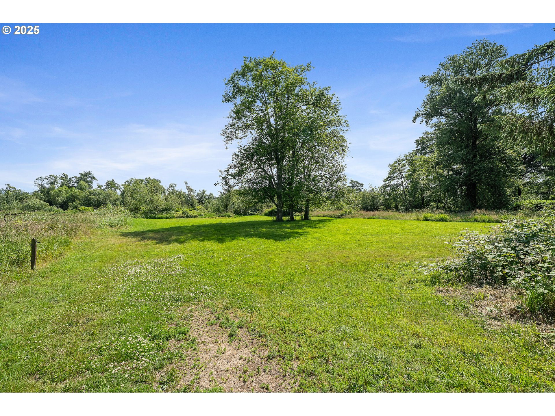 9065 Trask River Rd Property Photo 40