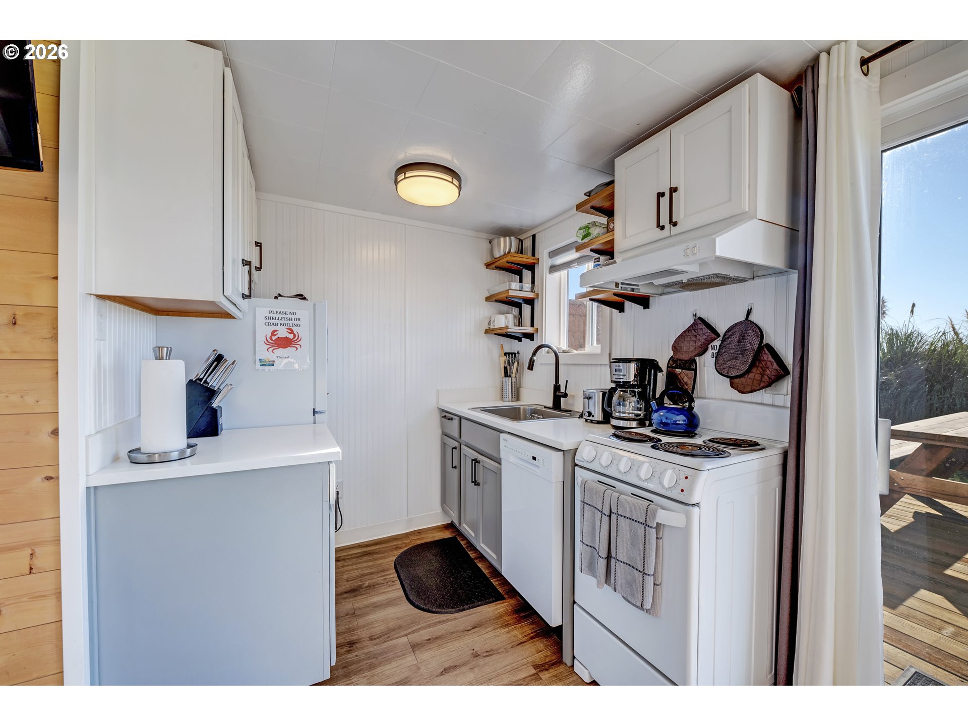 95500 Highway 101 Property Photo 14