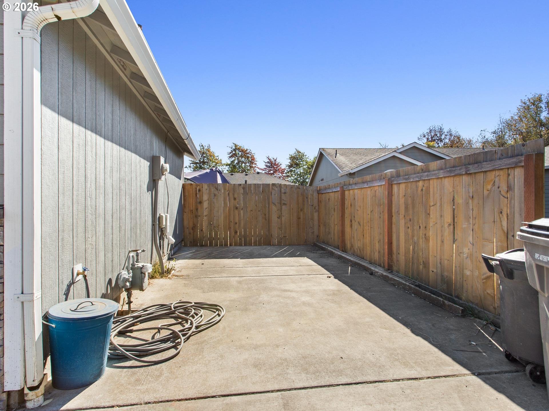 2901 Nw 2nd Cir Property Photo 4