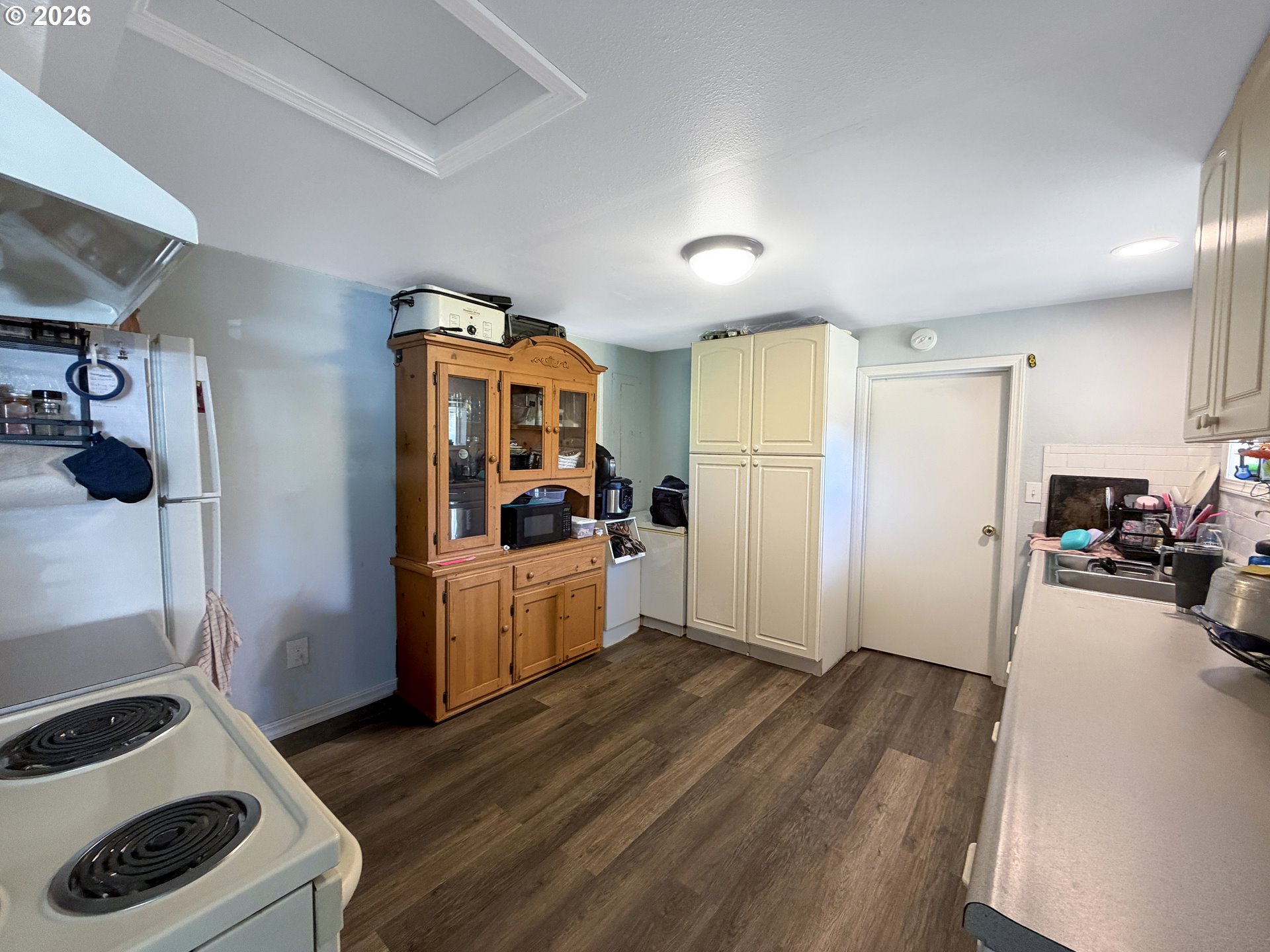 180 Laclair St Property Photo 13