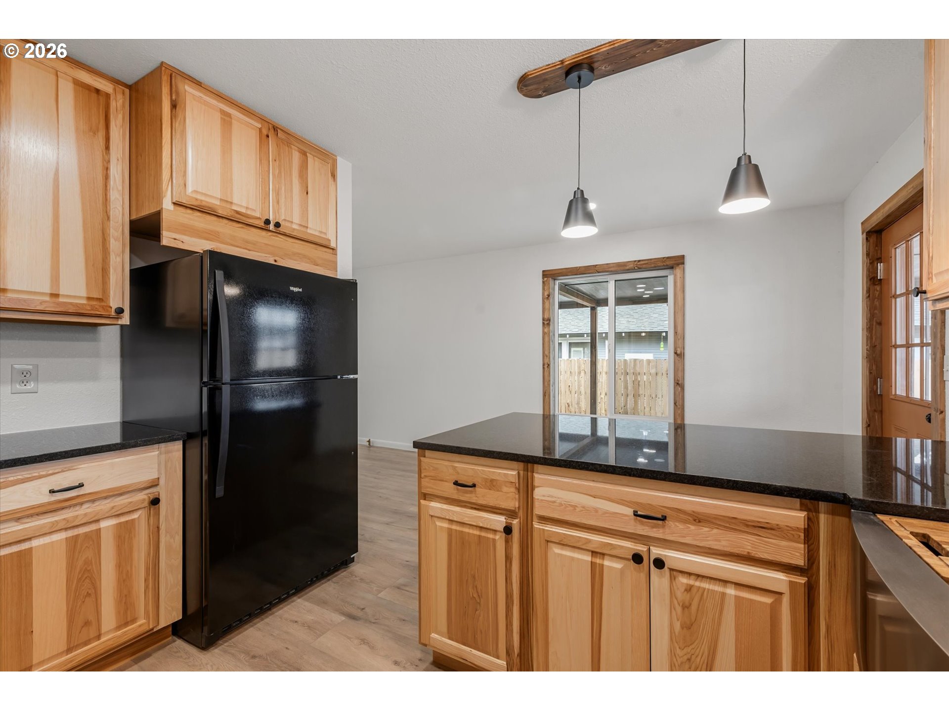 1004 Walnut St Property Photo 5