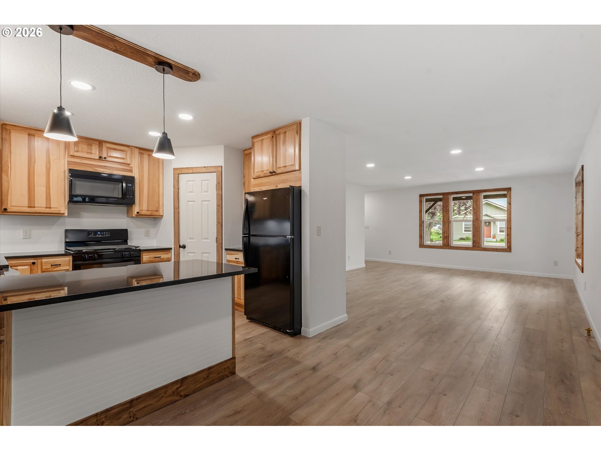 1004 Walnut St Property Photo 6