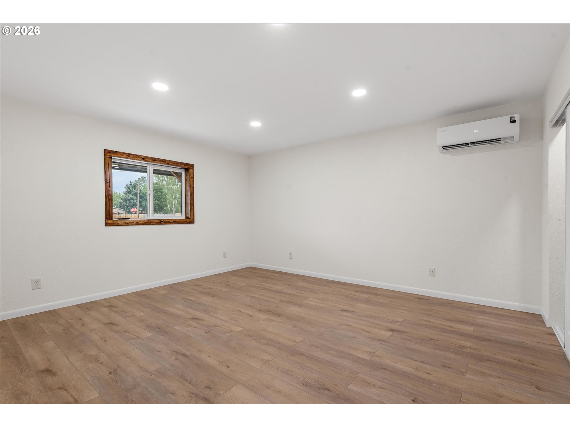 1004 Walnut St Property Photo 15