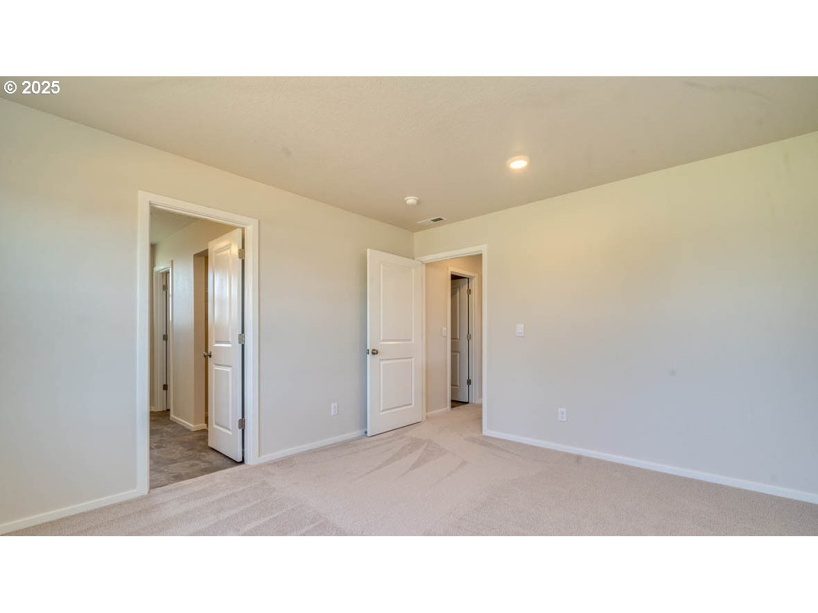 459 Pietro St Property Photo 11