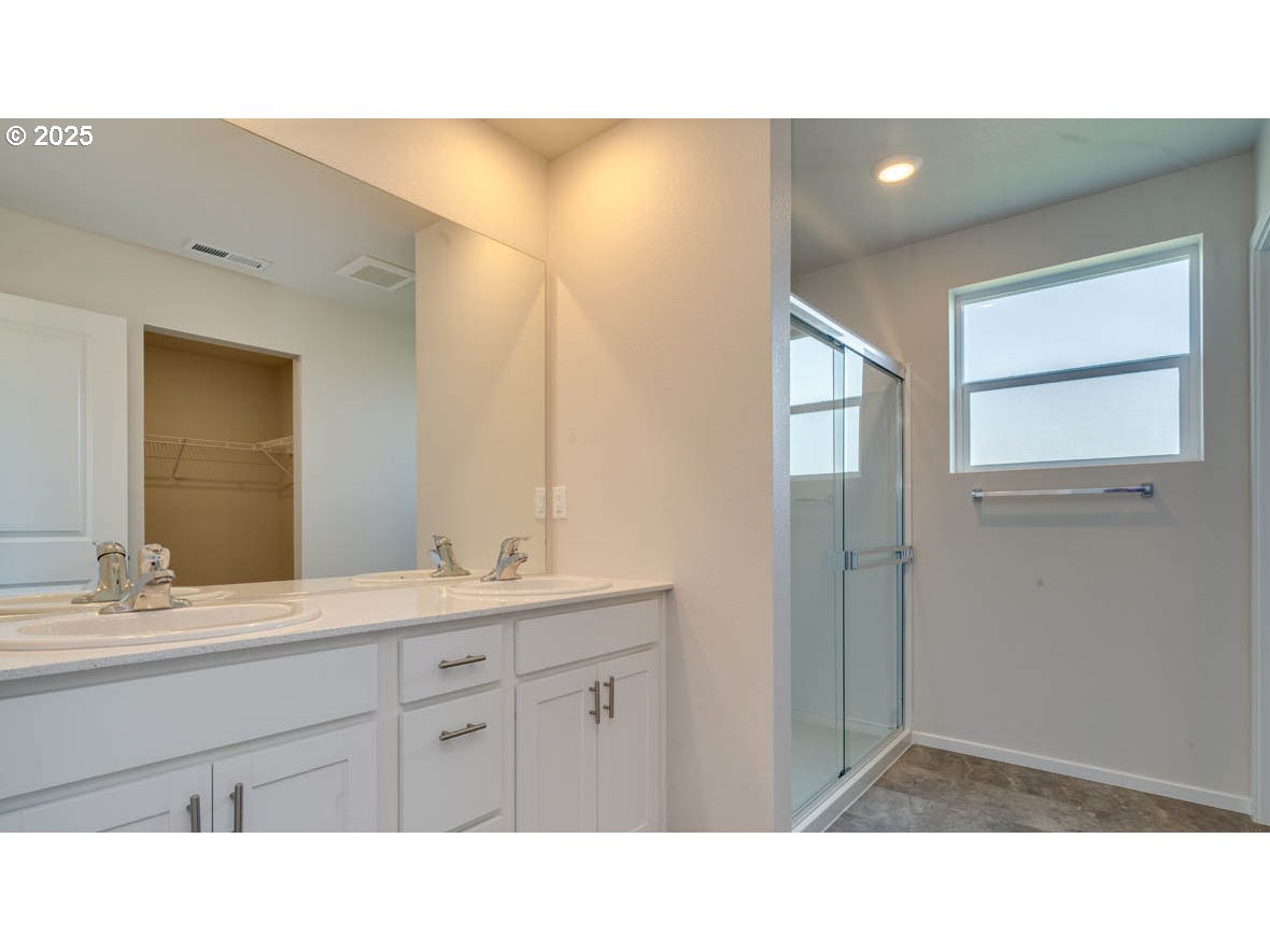 459 Pietro St Property Photo 12