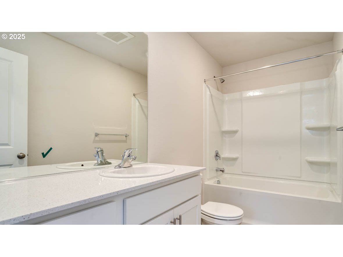 459 Pietro St Property Photo 14