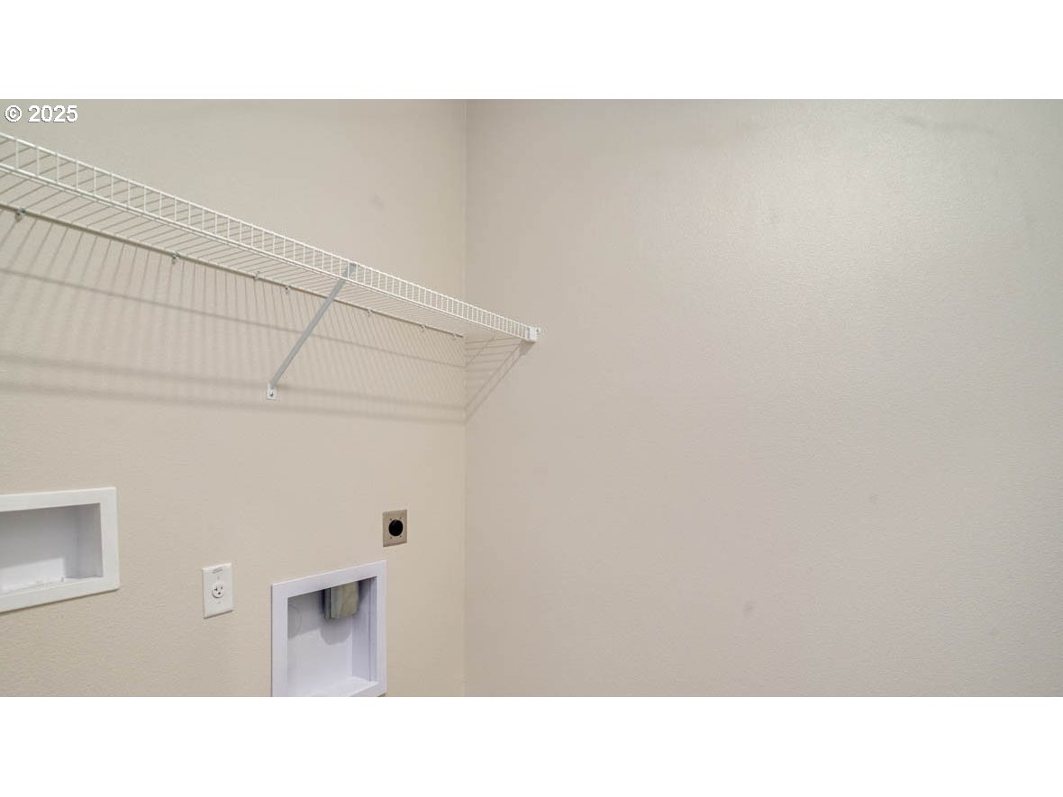 459 Pietro St Property Photo 15